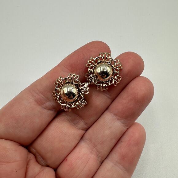 Vintage Sunburst & Floral Screw-Back Earrings-Set of 2 Pair - Picture 4 of 5